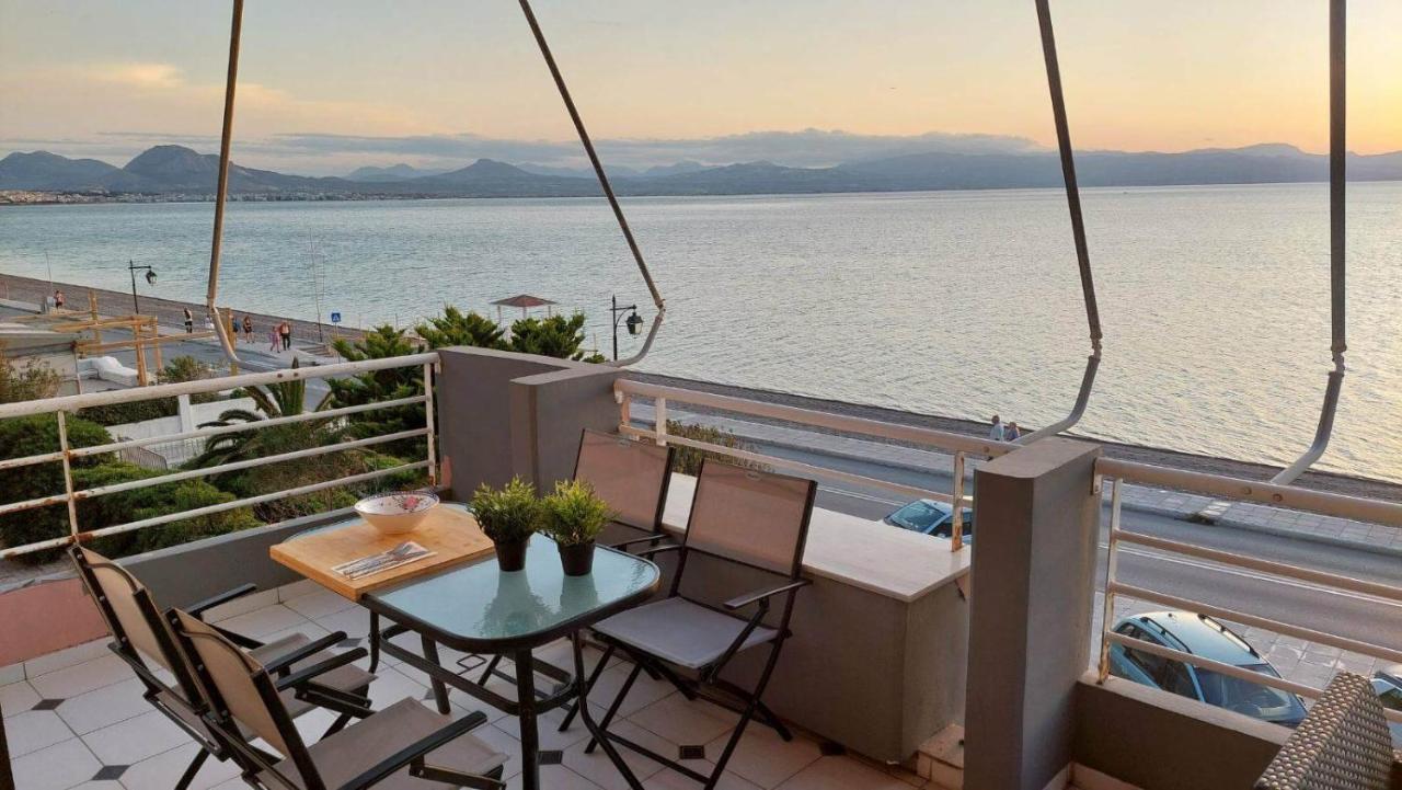 Loutraki Bayアパートメント エクステリア 写真