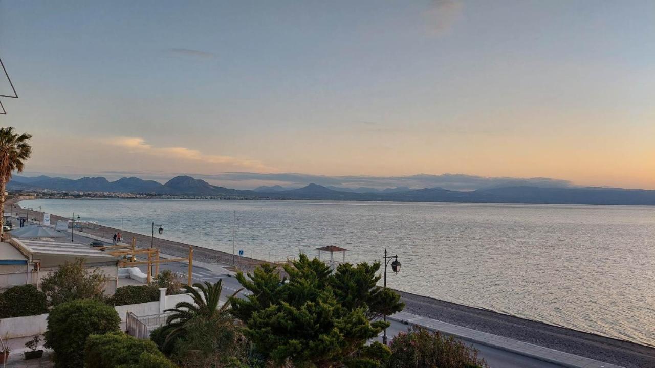 Loutraki Bayアパートメント エクステリア 写真